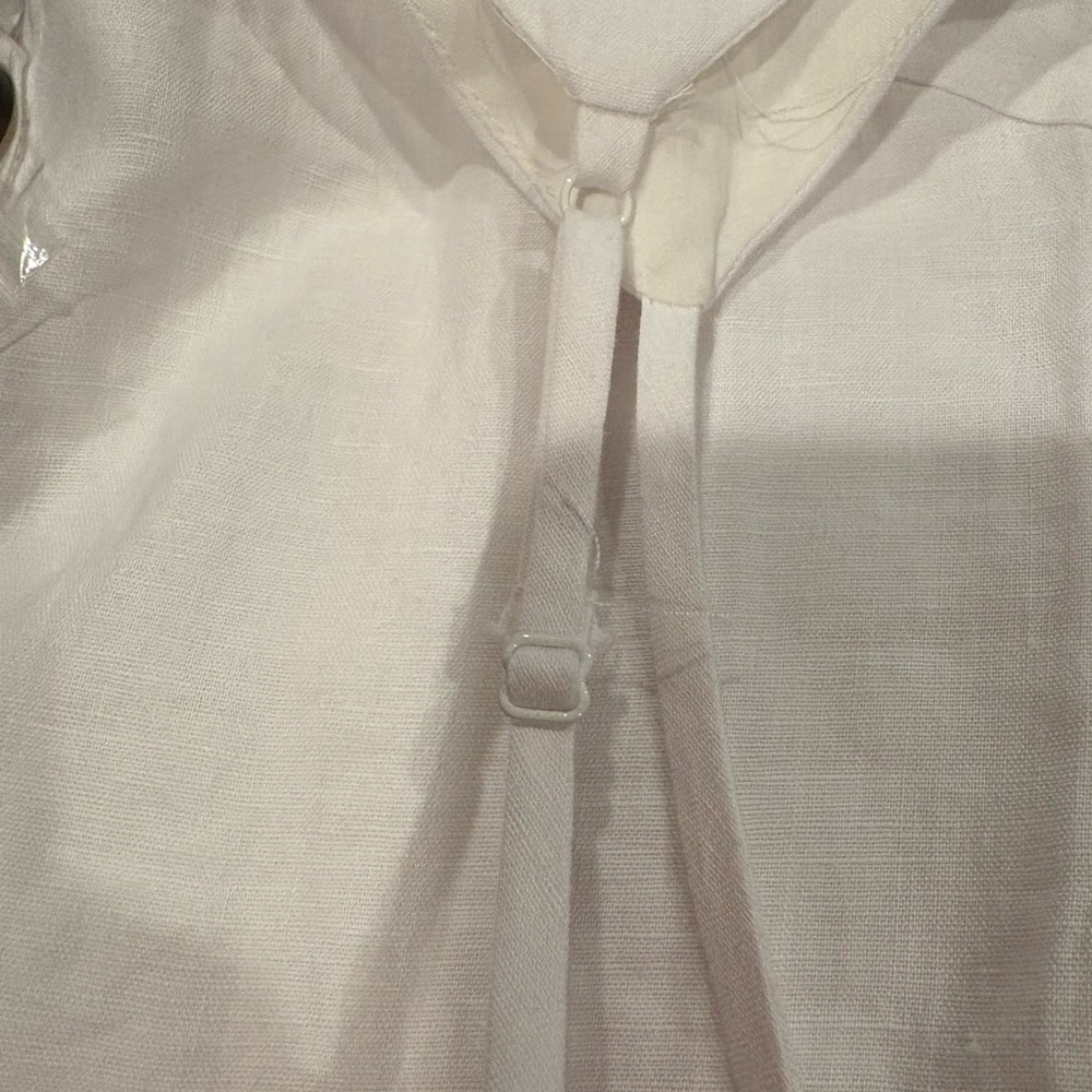 Olivaceous Linen blend Button Down Tie Back
Mini Dress White - Picture 7 of 11